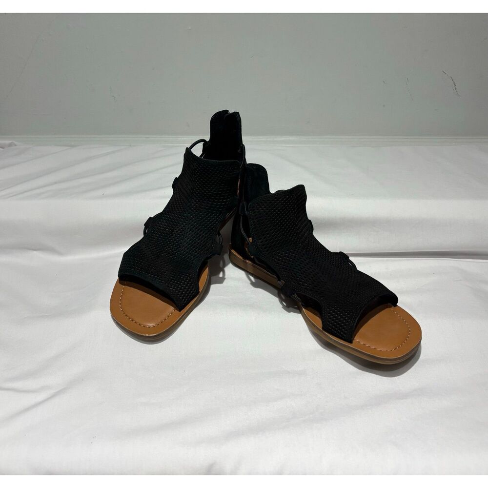 Lucky Brand Gladiator Sandals  Size 9
